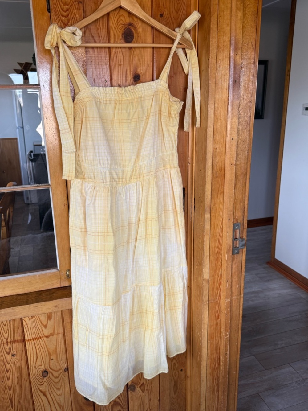 Tie-Shoulder Yellow Midi Sundress - Picture 2 of 5